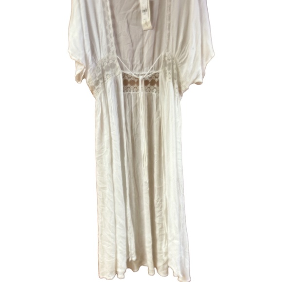 NEW YORK CO. - Picture 3 of 6